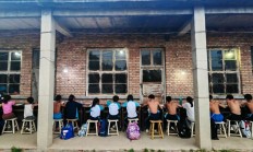 IM体育下载:铁皮房、土操场，这里有一座“筑梦”摔跤馆